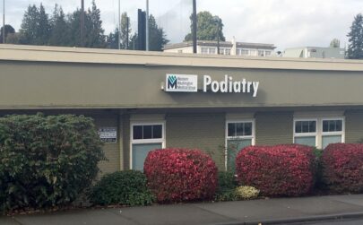 wwmg podiatry office building at 3802 broadway in everett